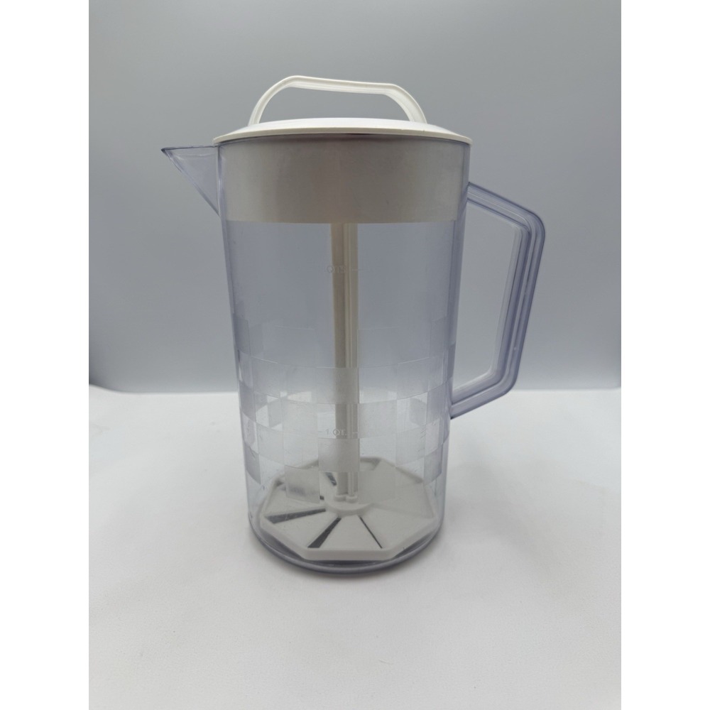 Pampered Chef Quick-Stir Pitcher, Checkerboard, Clear/White, 2 Quart, #2270, USA